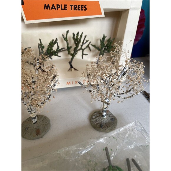 Life Like Train Scenery Trees White Birch, Maple, Evergreen, Red and more - Picture 7 of 16